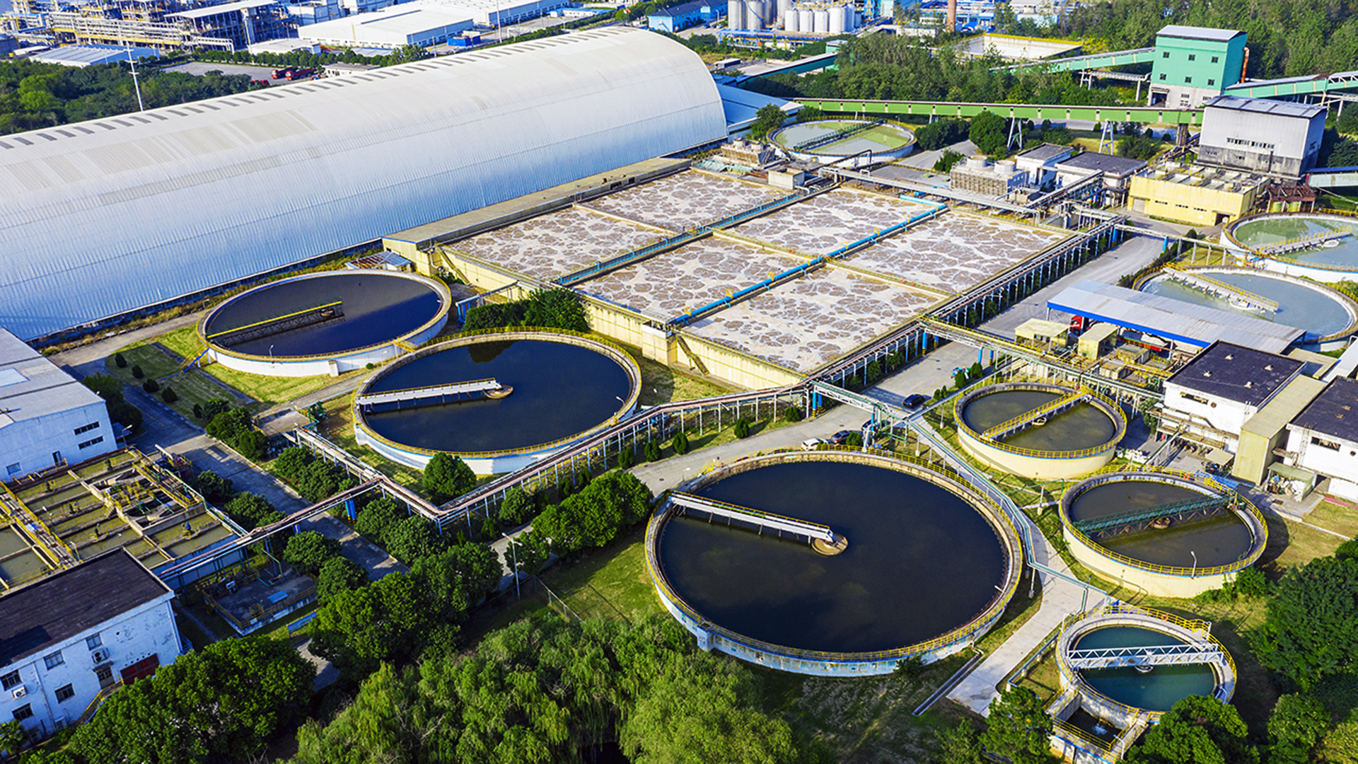 2020年bet9九州官网荣获国度级绿色工厂和全国水效领跑者称号.jpg 2020年bet9九州官网荣获国度级绿色工厂和全国水效领跑者称号.jpg